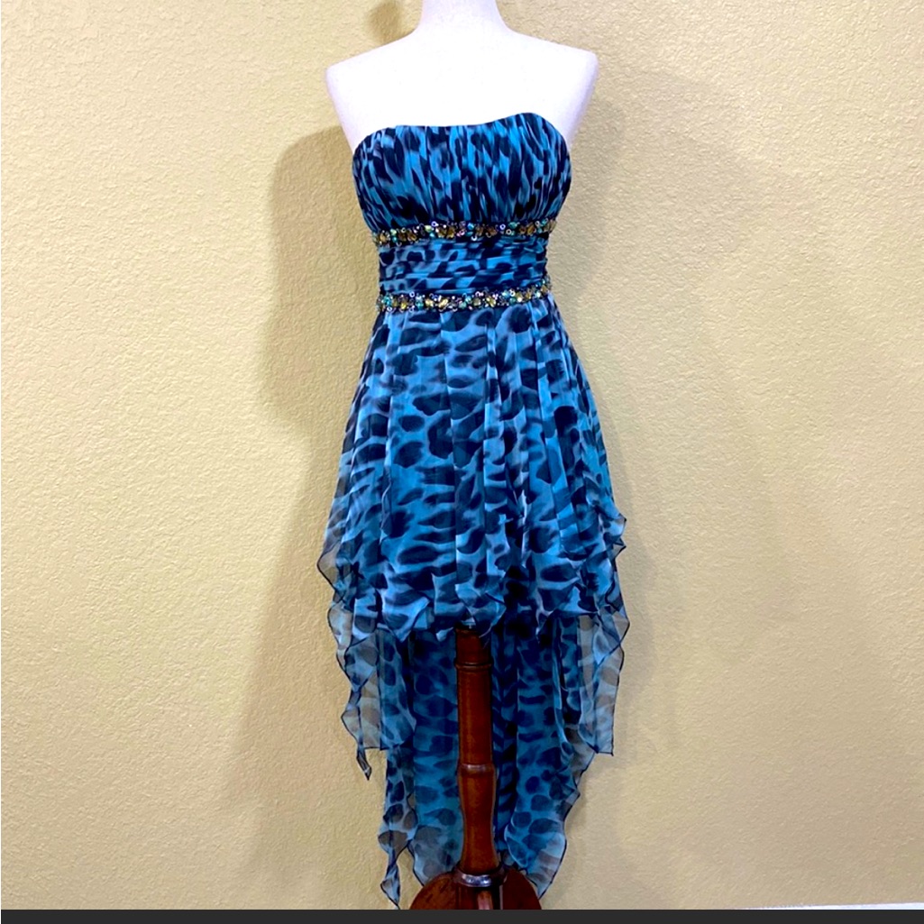 La Femme, Size 2, Beautiful Dress.